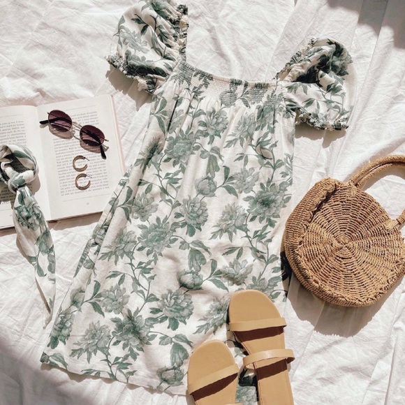 Abercrombie & Fitch Dresses & Skirts - Abercrombie & Fitch strapless spring/summer dress